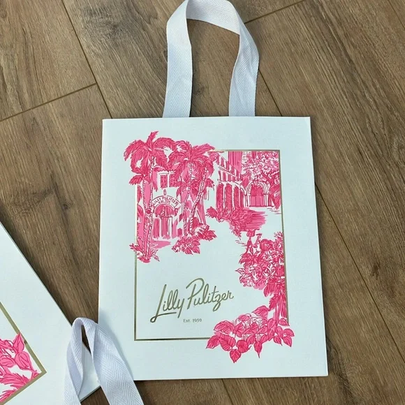 🎉HP🎉Three Lilly Pulitzer Shopping Bags - Picture 4 of 5